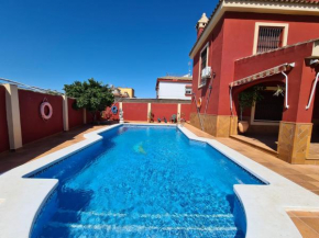 Agradable villa con piscina en Sánlucar